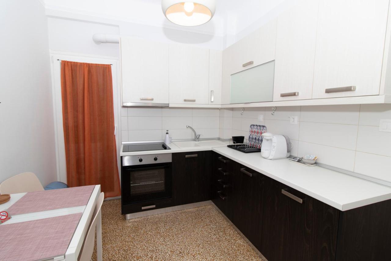 Large, Sunny, Modern Apartment Fully Renovated, Next To Agia Sofia سالونيك المظهر الخارجي الصورة