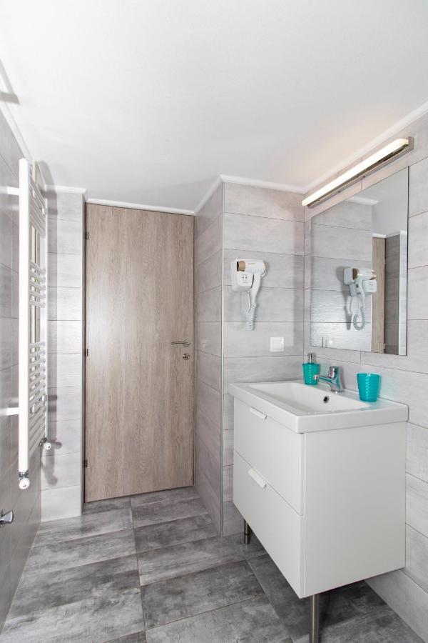 Large, Sunny, Modern Apartment Fully Renovated, Next To Agia Sofia سالونيك المظهر الخارجي الصورة
